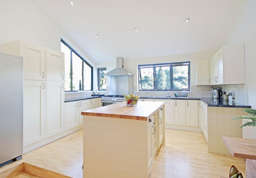 Terrific seaside homes for sale in Torquay